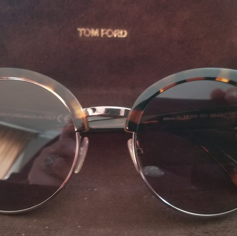 Tom Ford Alissa - Picture 2 of 5